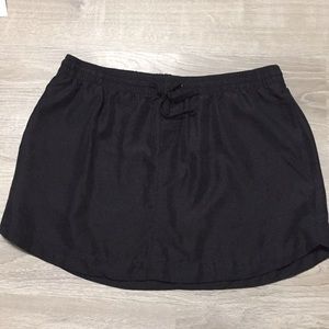 GUC Old Navy Medium Black mini skirt